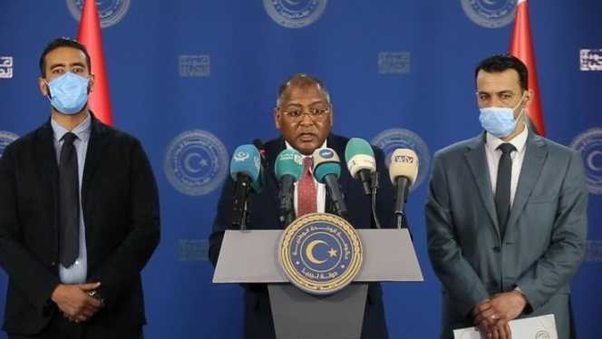 وزيرا المالية والخدمة المدنية يفصحان عن نتائج اجتماعات اللجنة الوزارية بشأن إعداد جدول مرتبات موحد